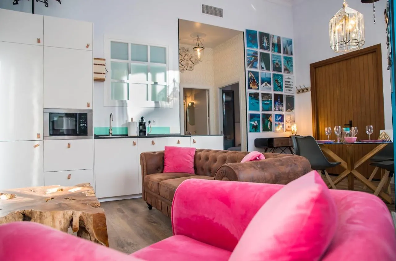 Appartamento Popeye Suite Puerto Marina Espectacular Apartamento Dentro De La Isla De Puerto Marina Con Piscina En Cubierta Y A 1 Minuto De La Playa Benalmádena